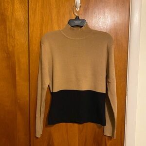 Tailor B. Moss Women’s Tan and Black Color Block Large Casual Turtleneck Sweater